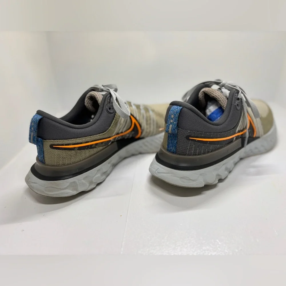 Nike React Infinity Run Flyknit 2 Men’s Size 11 Light Bone/Gray Running Shoes - Picture 6 of 11